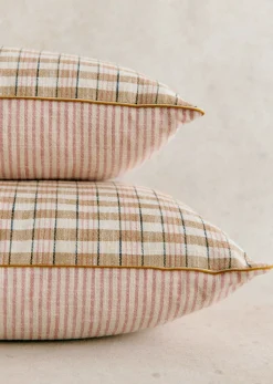 Sezane Les Tissus|Coussin Tissé Pianissimo -  Grand Modèle Carreaux Tissés Café et Blush -  Rayures Tissées Blush