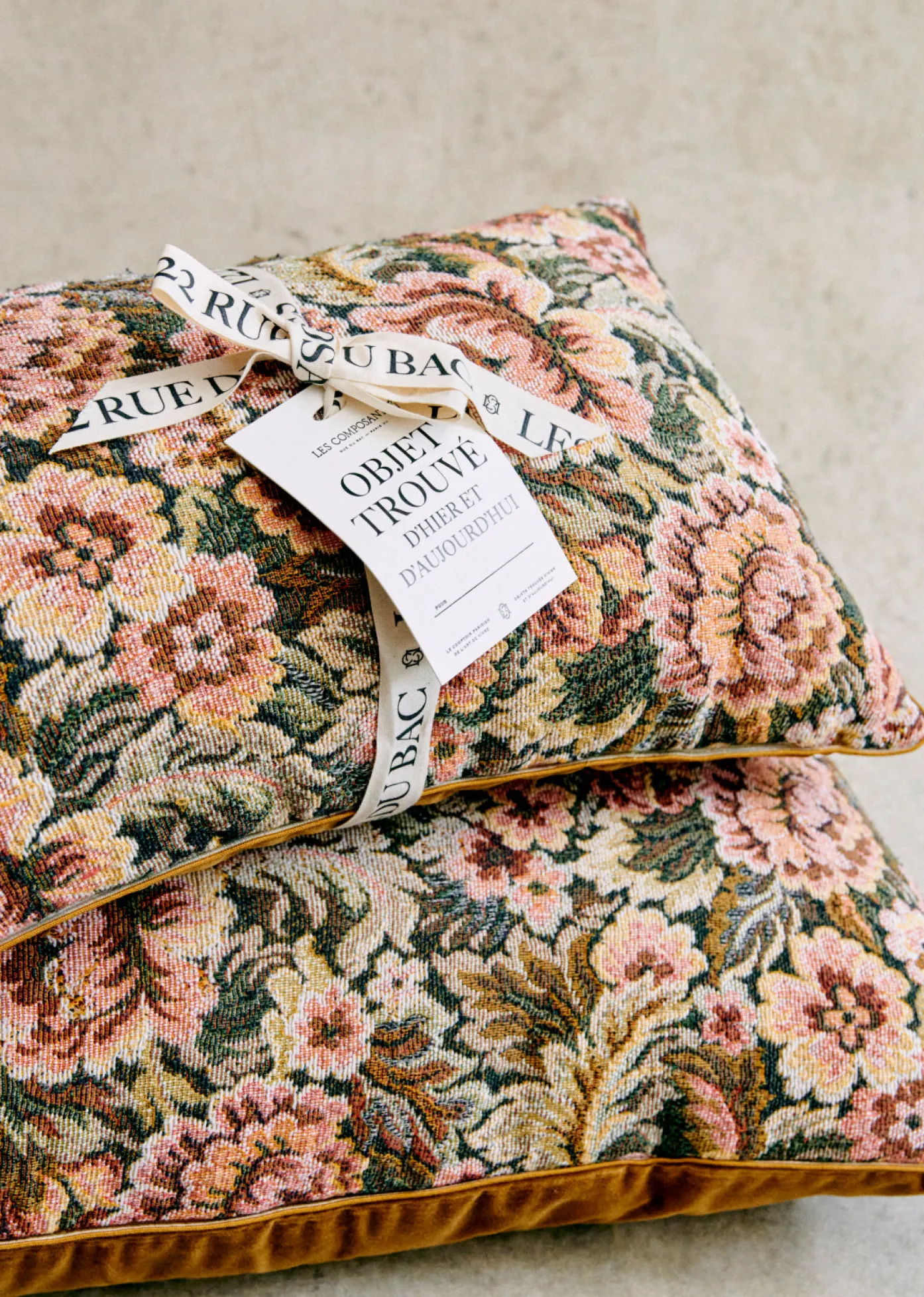 Sezane La Sélection Vintage|Les Tissus|Coussin Vintage - Petit Modèle