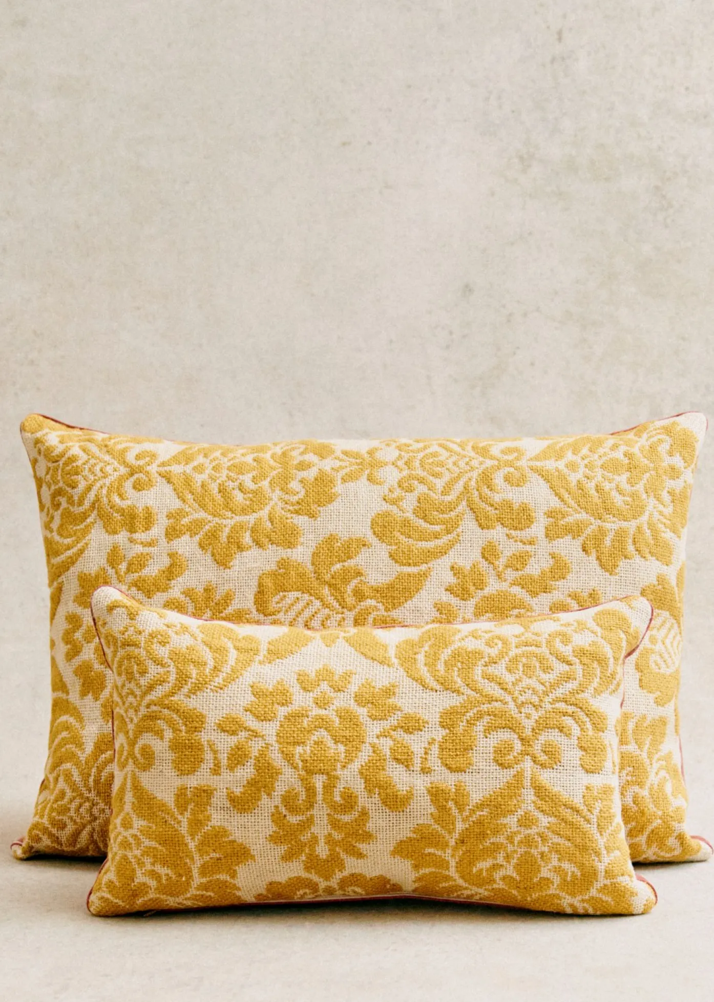 Sezane La Sélection Vintage|Les Tissus|Coussin Vintage - Petit Modèle