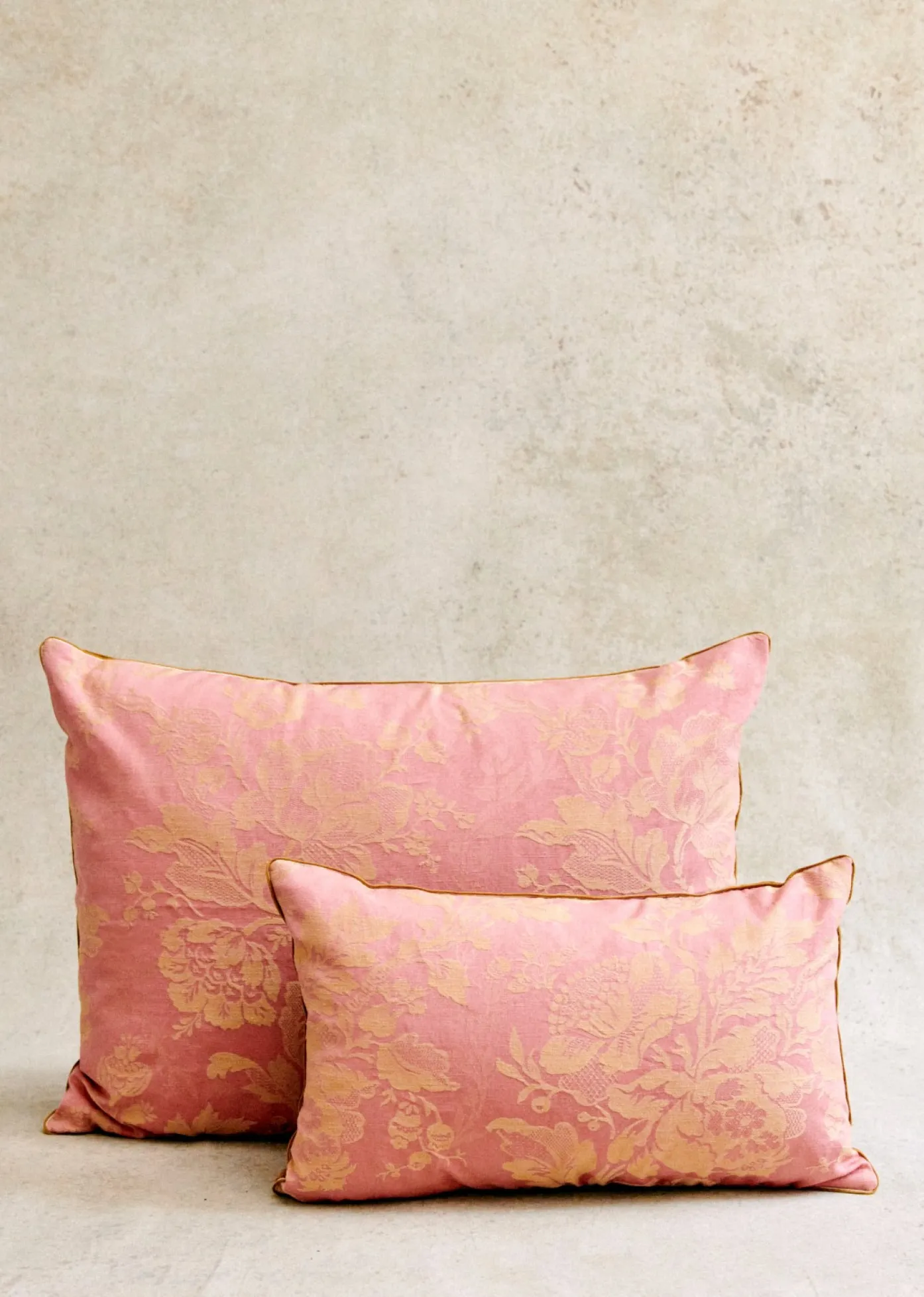 Sezane La Sélection Vintage|Les Tissus|Coussin Vintage - Très Grand Modèle