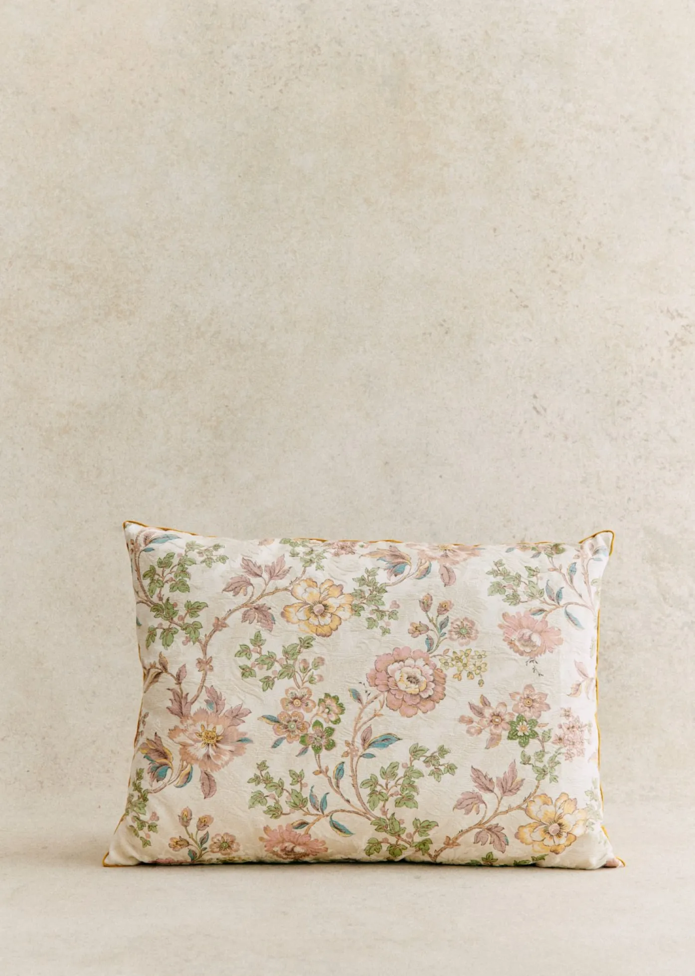 Sezane La Sélection Vintage|Les Tissus|Coussin Vintage - Très Grand Modèle