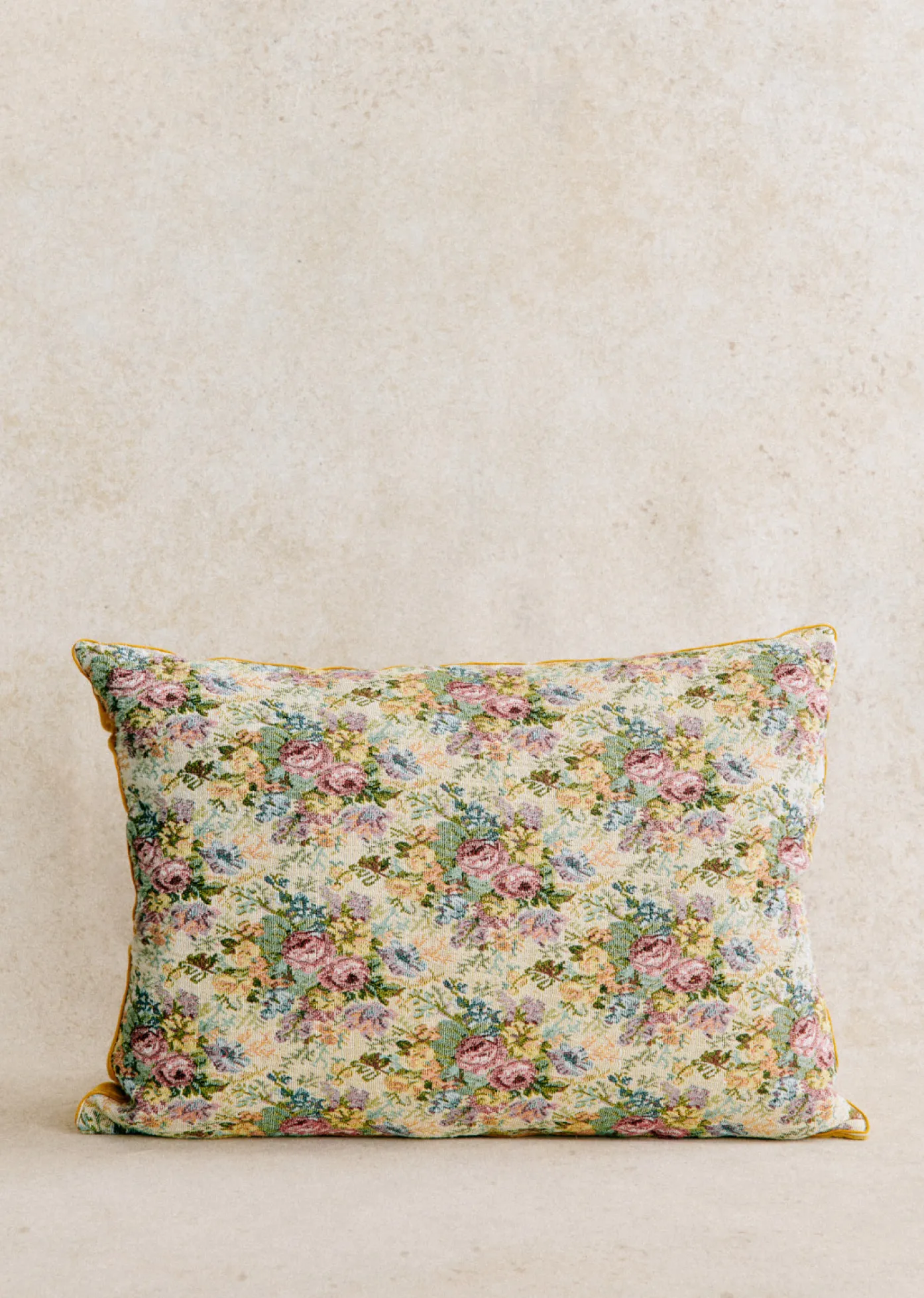 Sezane La Sélection Vintage|Les Tissus|Coussin Vintage - Très Grand Modèle