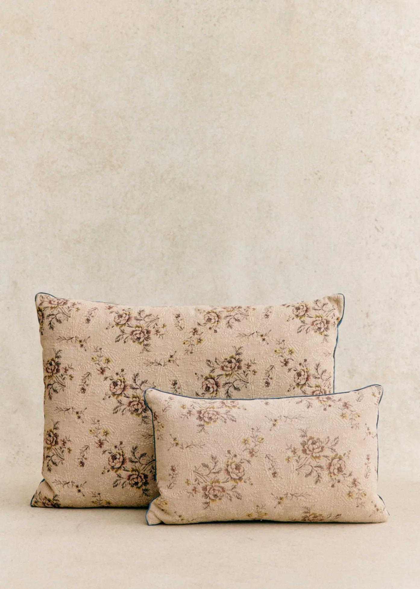 Sezane La Sélection Vintage|Les Tissus|Coussin Vintage - Très Grand Modèle