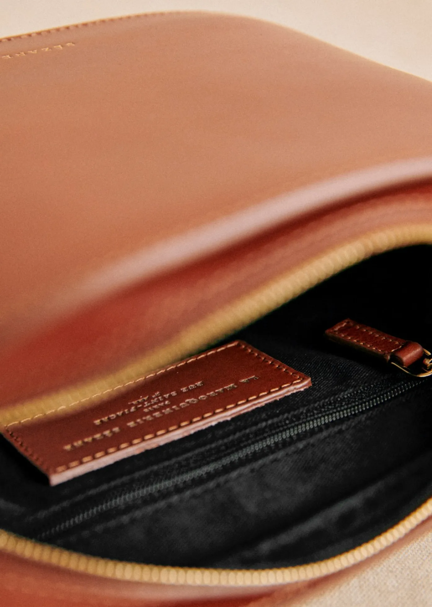 Sezane Nos Sacs Iconiques|Maroquinerie|Sac Victor Héritage Cuir Naturel Héritage